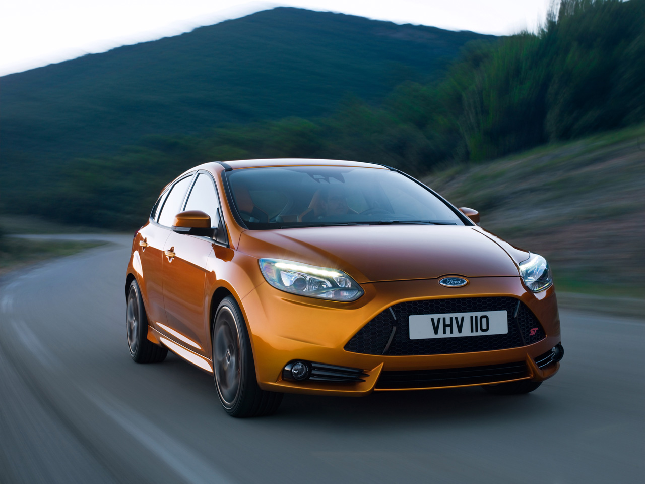2012_ford_focus_st_press_images_002