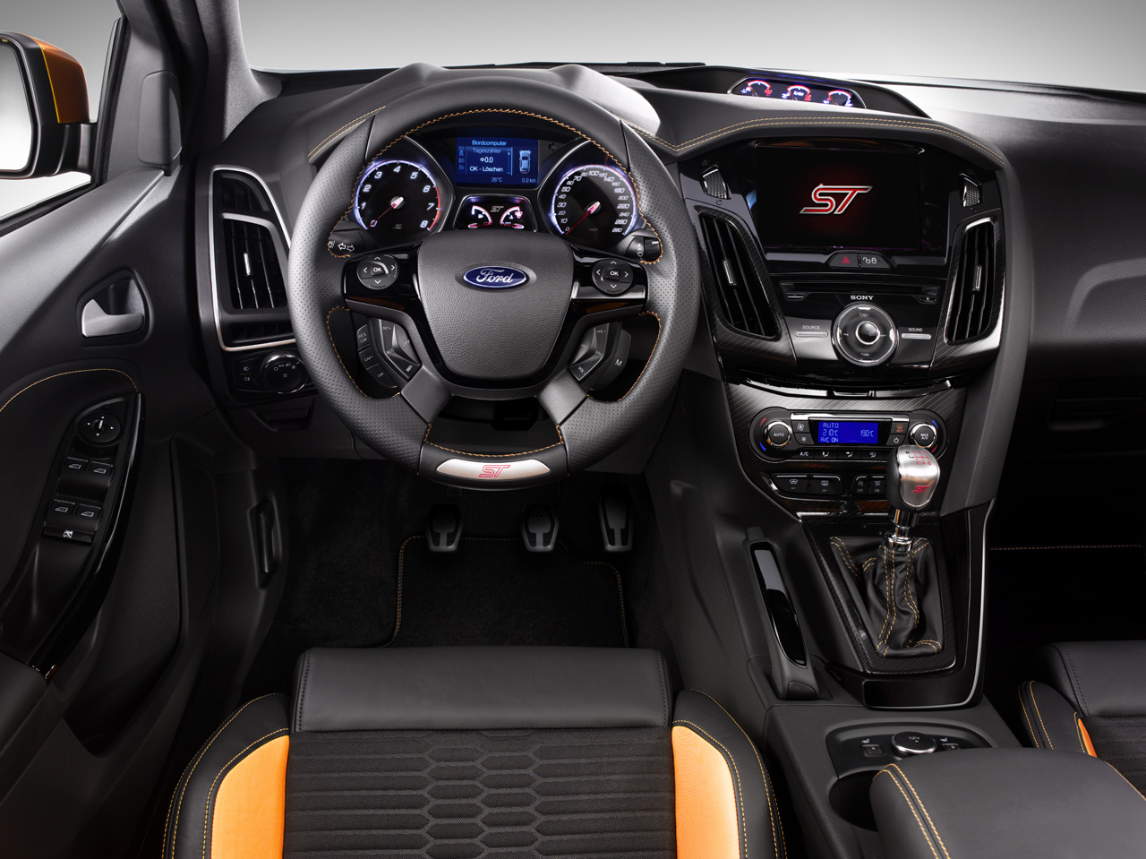 2012_ford_focus_st_press_images_004