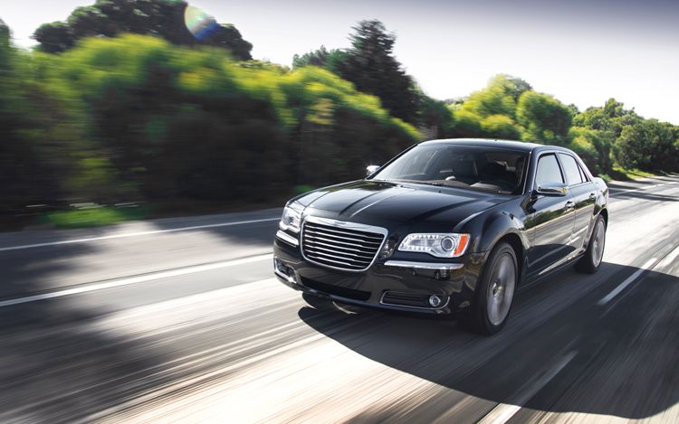 2011-chrysler-300-front-three-quarter