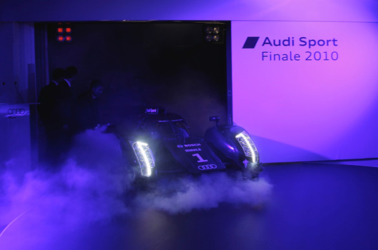 Audi-R18-reveal-05s