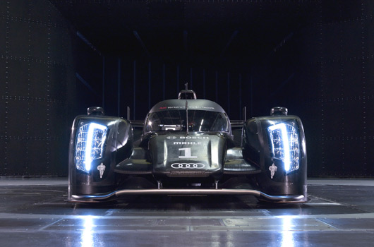 Audi-R18-reveal-07s