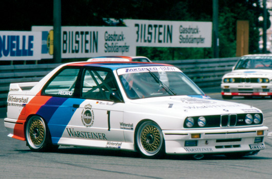 BMW-E30-M3-25yrs-01s