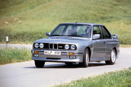 BMW-E30-M3-25yrs-10s