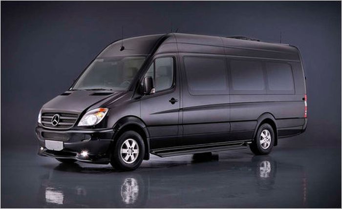 Mercedes-Benz-Sprinter-Grand-Edition-1