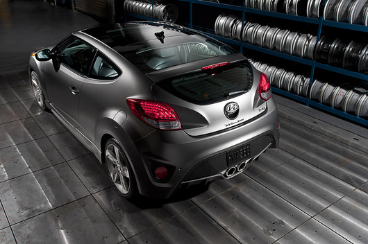 2013_Hyundai_Veloster_Turbo_2